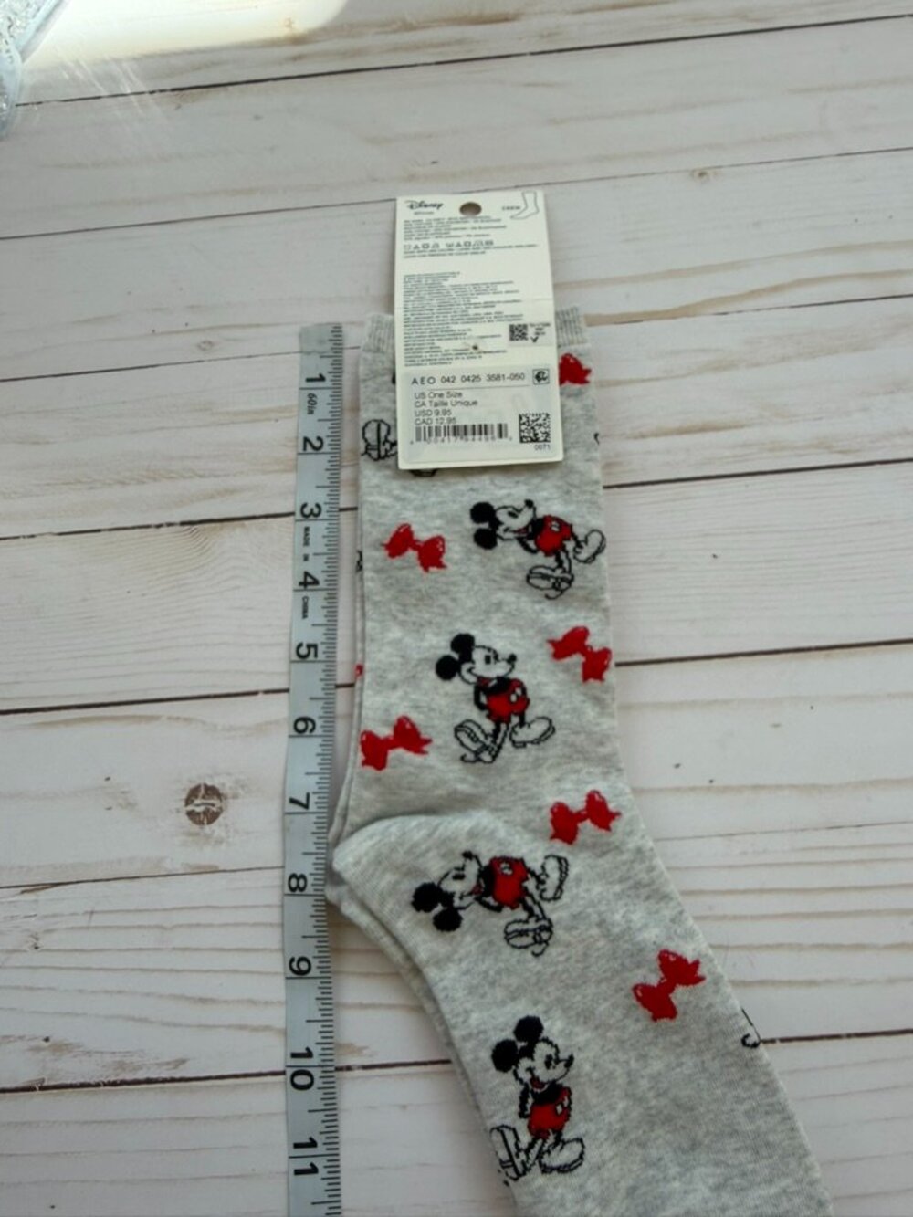 NWT American Eagle Mickey Mouse Crew Socks | Disney Licensed | One Size - Picture 5 of 7